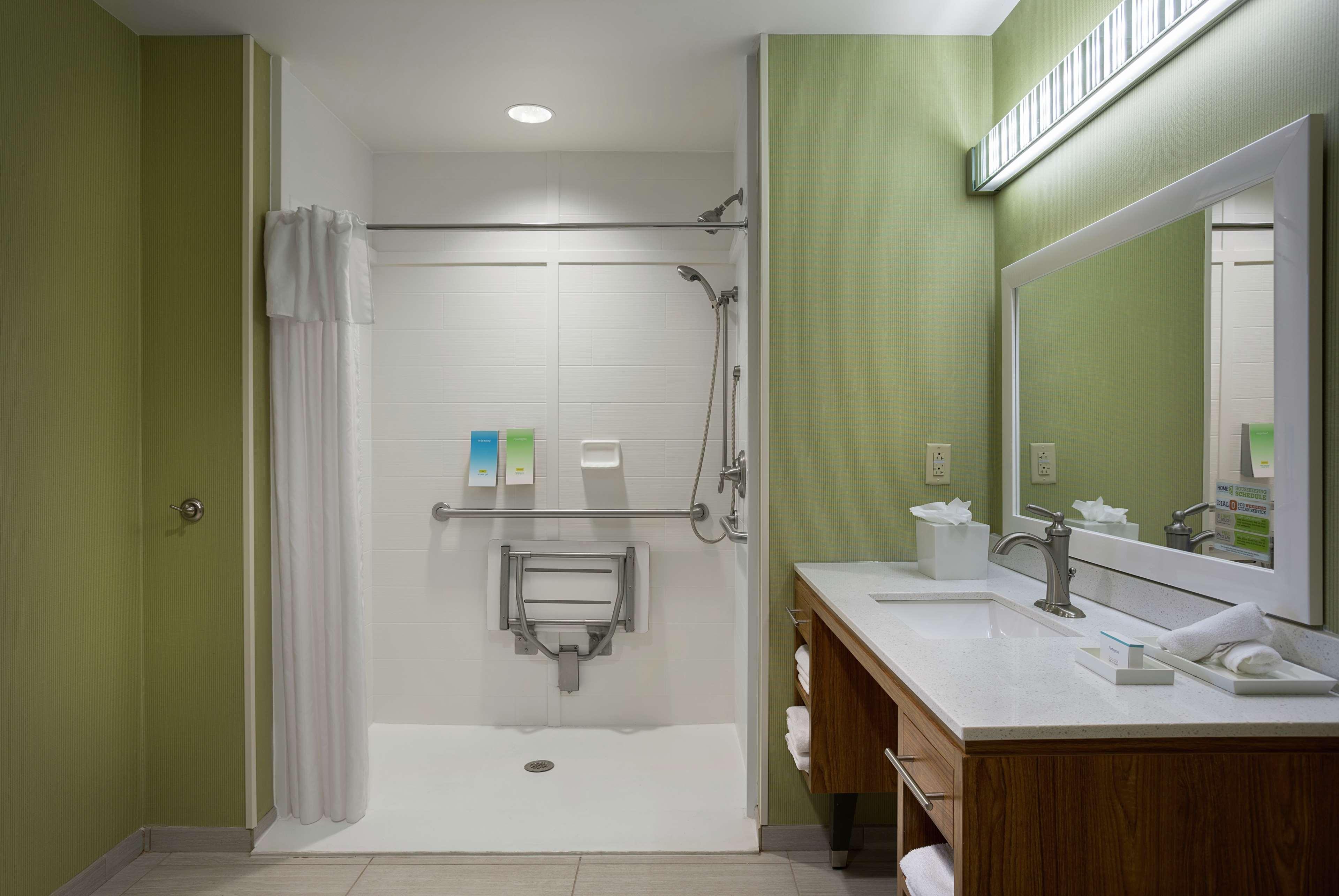 Home2 Suites By Hilton Greenville Airport Bagian luar foto